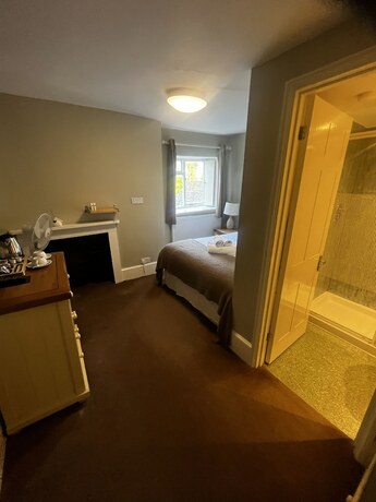 Imagen de la habitación del Hotel The Vale. Foto 12