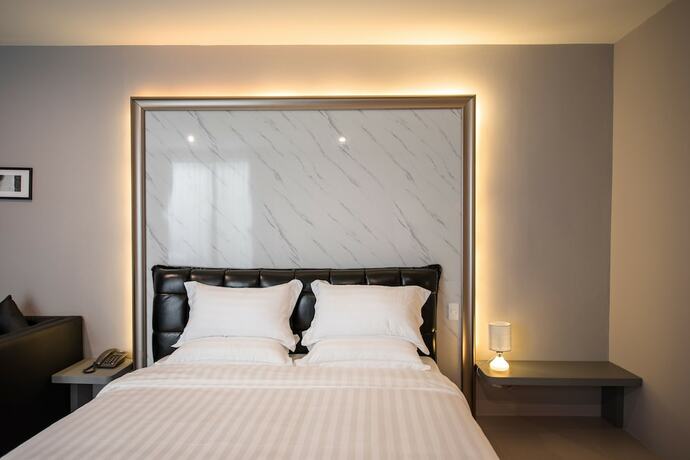 Imagen de la habitación del Hotel The Valen Resort. Foto 5