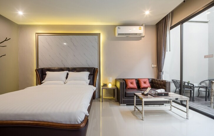 Imagen de la habitación del Hotel The Valen Resort. Foto 8