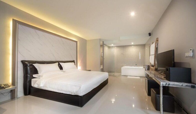 Imagen de la habitación del Hotel The Valen Resort. Foto 11