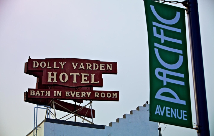 Imagen de los exteriores del Hotel The Varden. Foto 6
