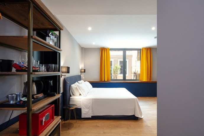 Imagen de la habitación del Hotel The Vault Athens. Foto 4