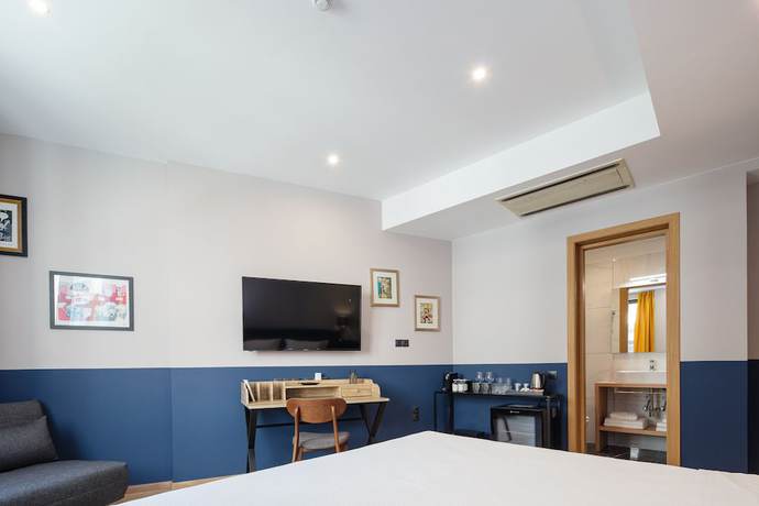 Imagen de la habitación del Hotel The Vault Athens. Foto 11