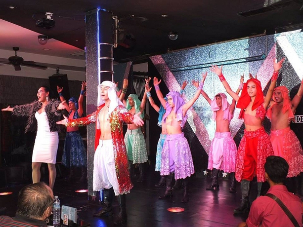 Imagen general del Hotel The Venue Residence and Cabaret. Foto 2