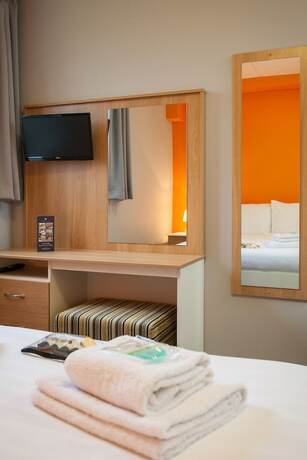 Imagen de la habitación del Hotel The Venue Serviced Apartments. Foto 16