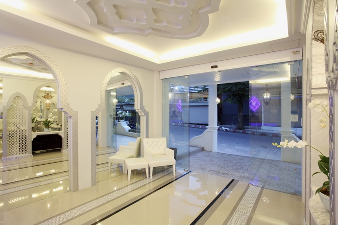 Imagen de los interiores del Hotel The Verandah. Foto 9