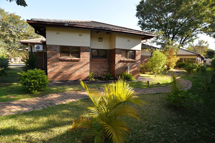 Imagen general del Hotel The Victoria Falls Deluxe Suites. Foto 2