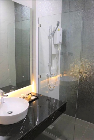 Imagen de la habitación del Hotel The Vienna Place. Foto 14