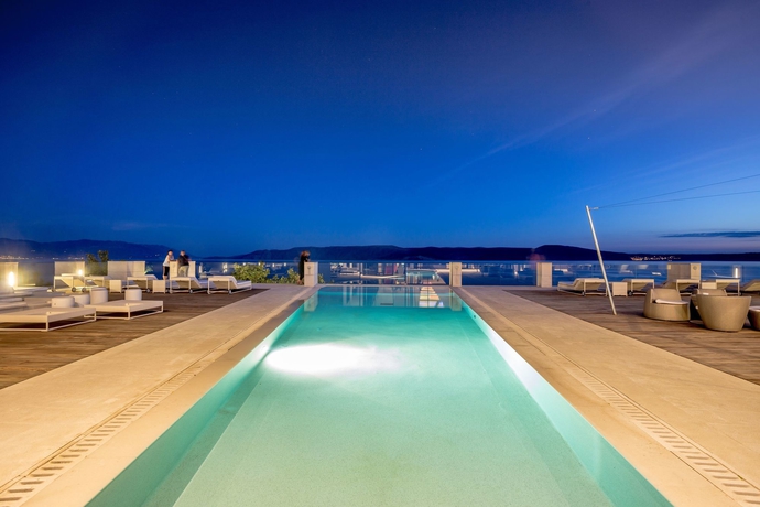 Imagen de la piscina del Hotel The View Hotel, Novi Vinodolski. Foto 15