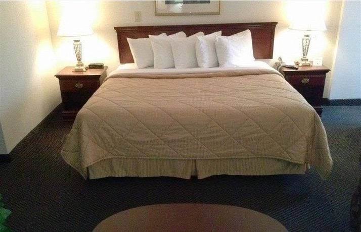 Imagen del bar/restaurante del Hotel The View Inn And Suites. Foto 5