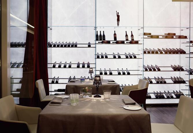 Imagen del bar/restaurante del Hotel The View Lugano. Foto 3
