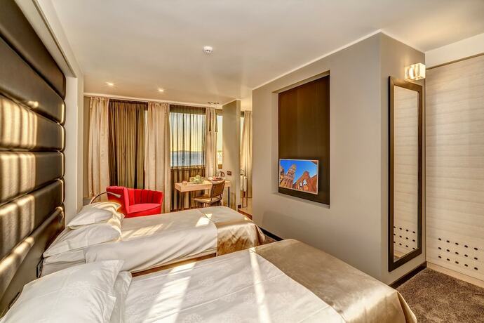 Imagen de la habitación del Hotel The View Luxury Rooms. Foto 13