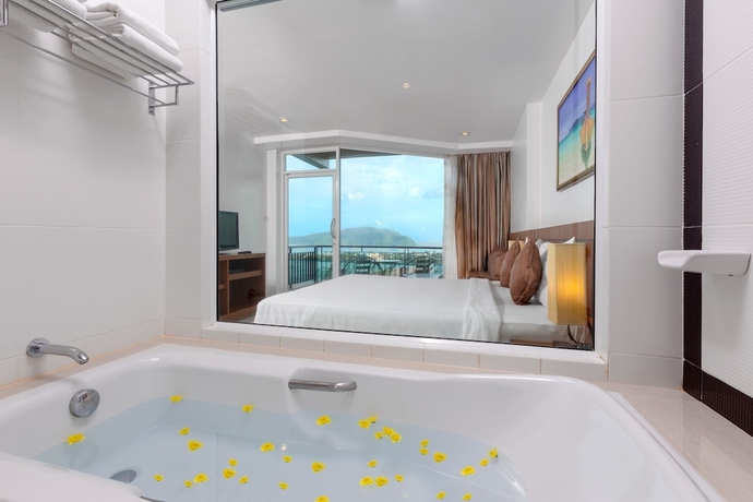 Imagen de la habitación del Hotel The View Rawada Phuket. Foto 18