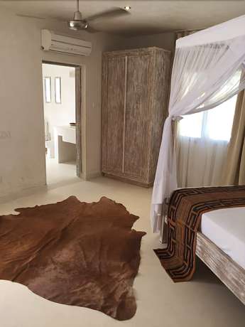 Imagen de la habitación del Hotel The Villa Luxury Suites Hotel. Foto 10