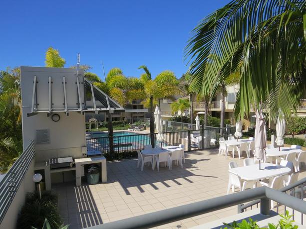 Imagen de los exteriores del Hotel The Village At Burleigh Heads. Foto 7