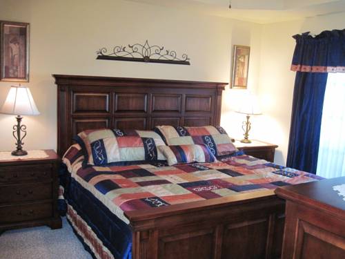 Imagen de la habitación del Hotel The Village At Indian Point Resort. Foto 7