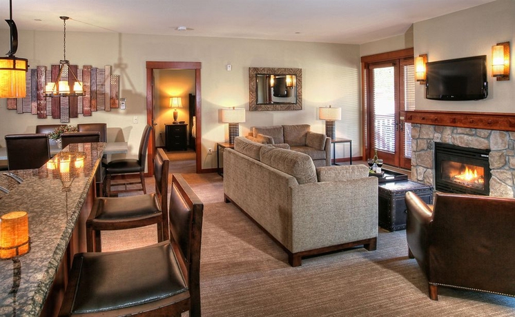 Imagen de los interiores del Hotel The Village At Palisades Tahoe. Foto 12