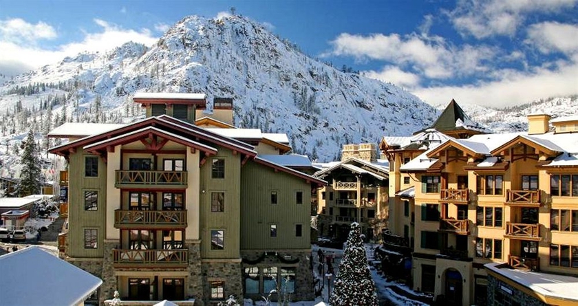 Imagen de los exteriores del Hotel The Village At Palisades Tahoe. Foto 11