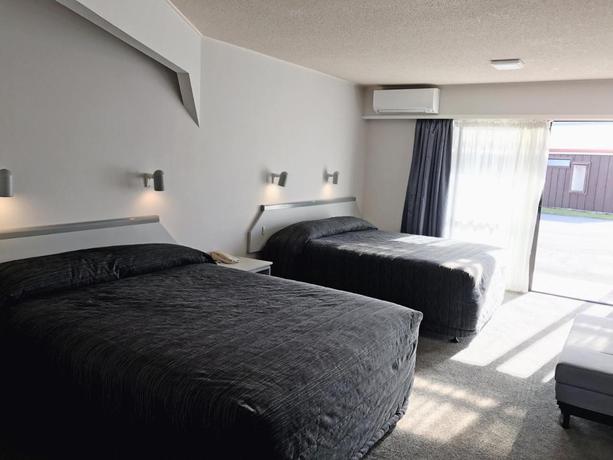 Imagen de la habitación del Hotel The Village Inn. Foto 10