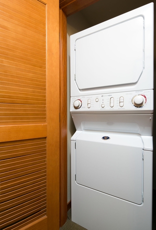 Imagen de la habitación del Hotel The Village Lodge. Foto 9