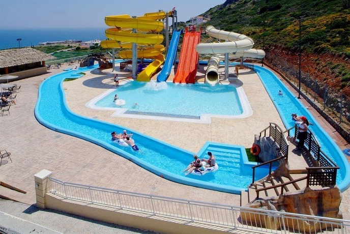 Imagen de la piscina del Hotel The Village Resort and Waterpark - All Inclusive. Foto 12