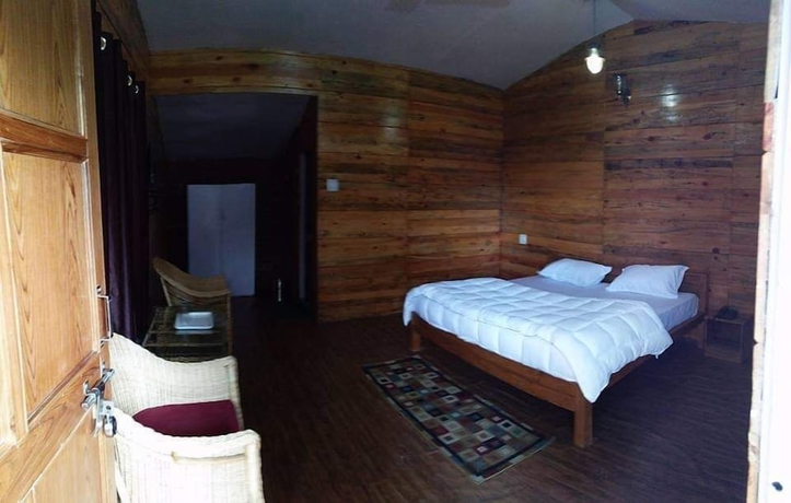 Imagen de la habitación del Hotel The Village Retreat Resort. Foto 6