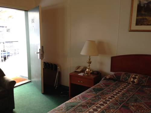 Imagen de la habitación del Hotel The Villager Inn. Foto 6