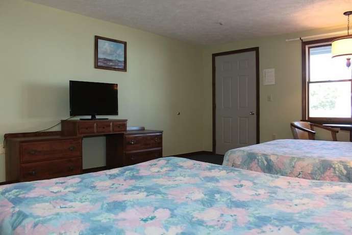 Imagen de la habitación del Hotel The Villager Motel. Foto 9