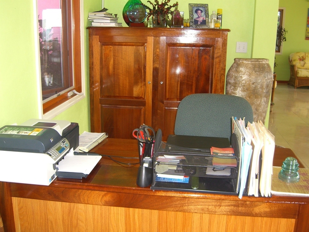 Imagen de los interiores del Hotel The Villas At Sunset Lane. Foto 11