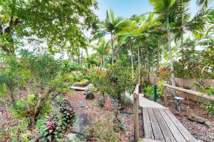 Imagen de los exteriores del Hotel The Villas Palm Cove. Foto 11