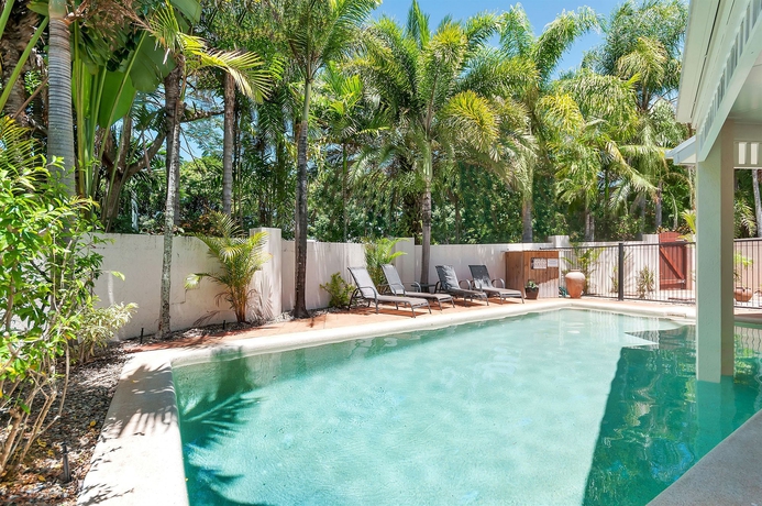 Imagen de los exteriores del Hotel The Villas Palm Cove. Foto 14