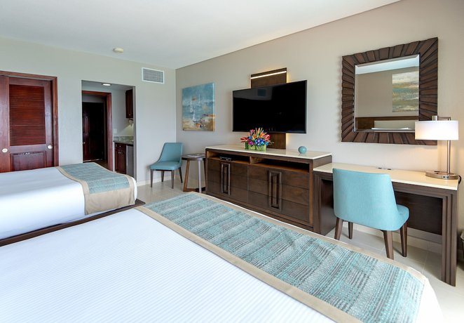 Imagen de la habitación del Hotel The Villas at Simpson Bay Beach Resort and Marina. Foto 7