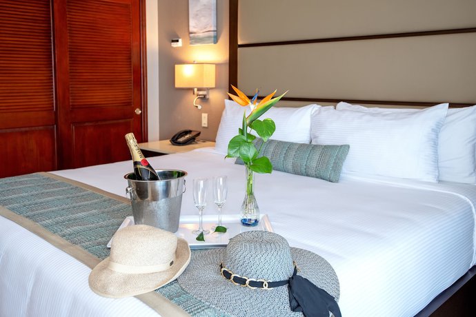 Imagen de la habitación del Hotel The Villas at Simpson Bay Beach Resort and Marina. Foto 12