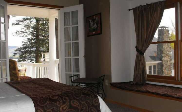 Imagen general del Hotel The Villas on Lake George. Foto 3