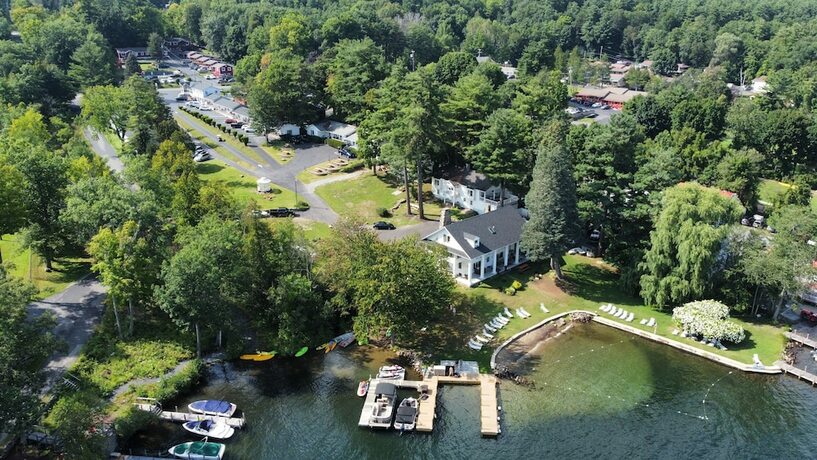Imagen general del Hotel The Villas on Lake George. Foto 5