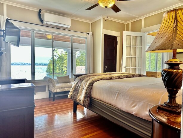 Imagen de la habitación del Hotel The Villas on Lake George. Foto 18