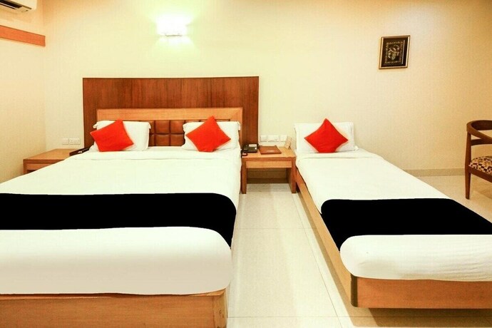 Imagen de la habitación del Hotel The Vinayak. Foto 22