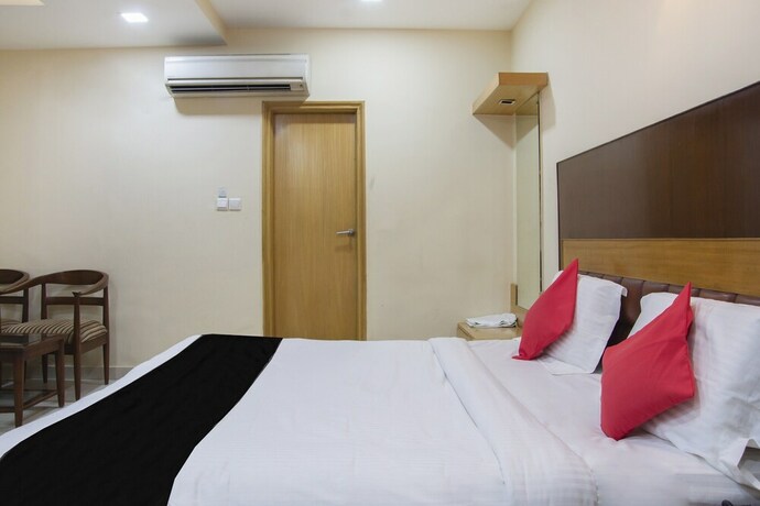 Imagen de la habitación del Hotel The Vinayak. Foto 29