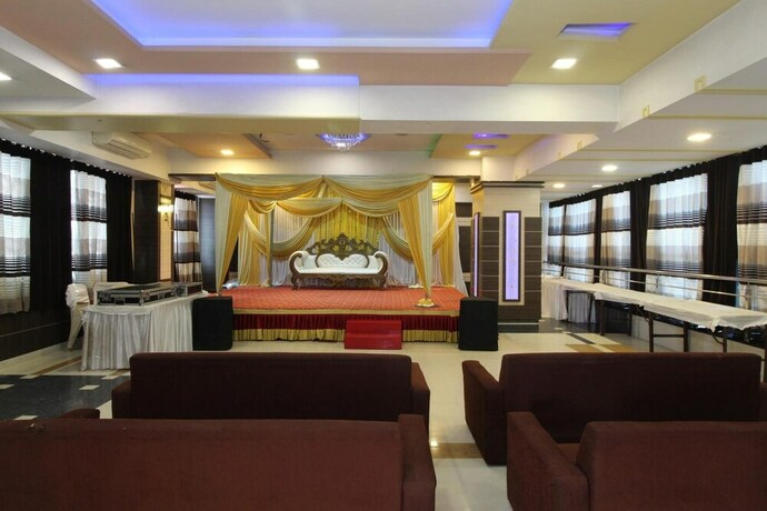 Imagen de los interiores del Hotel The Vinayak. Foto 34
