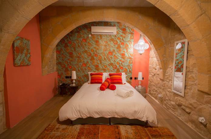 Imagen de la habitación del Hotel The Vincent. Foto 8