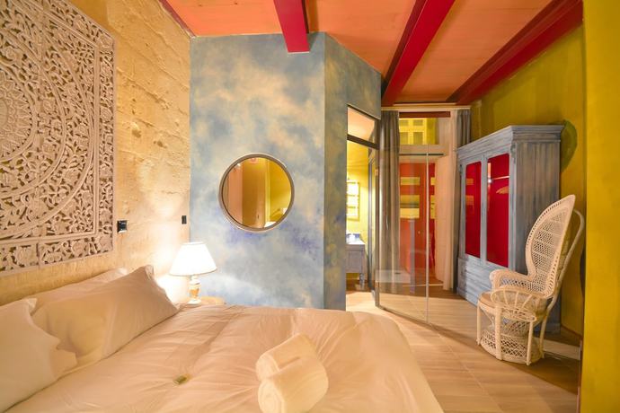 Imagen de la habitación del Hotel The Vincent. Foto 16