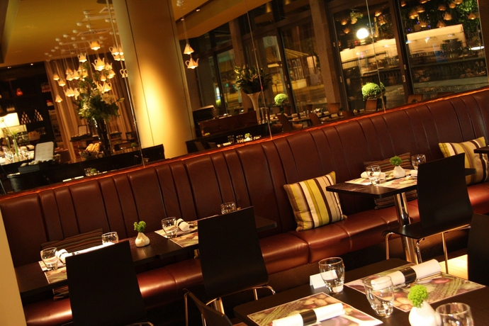 Imagen del bar/restaurante del Hotel The Vincent, Southport. Foto 2