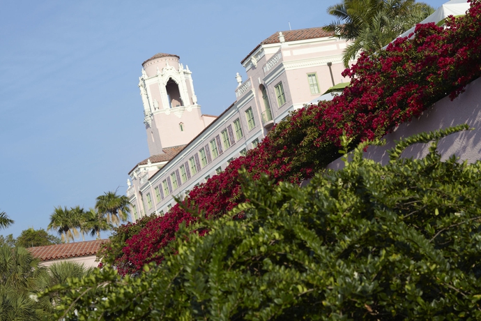 Imagen de los exteriores del Hotel The Vinoy Resort and Golf Club, Autograph Collection. Foto 7