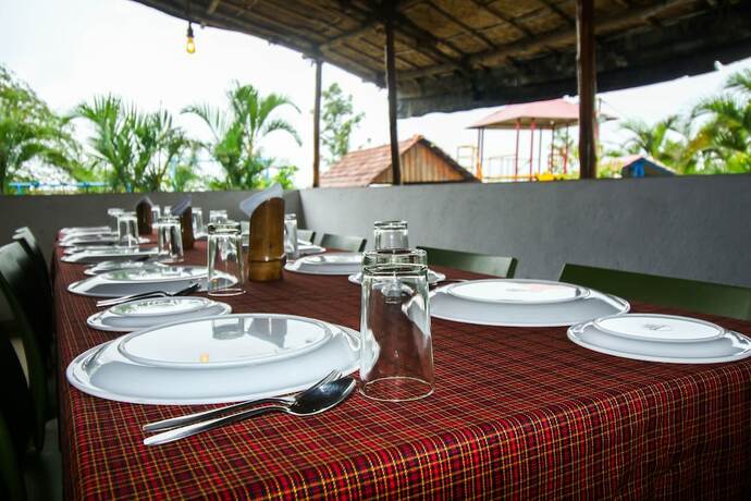 Imagen del bar/restaurante del Hotel The Vintage Farm. Foto 19