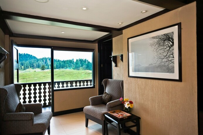 Imagen de los interiores del Hotel The Vintage Gulmarg. Foto 23