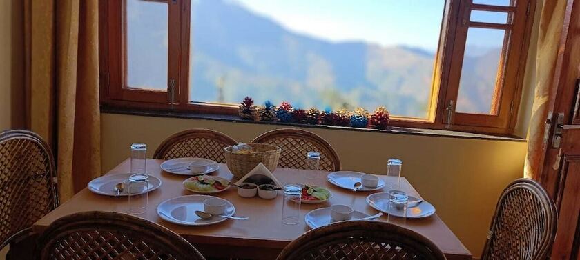 Imagen general del Hotel The Vintage Hill Village. Foto 3