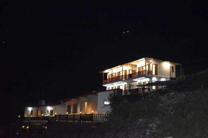 Imagen general del Hotel The Vintage Hill Village. Foto 12