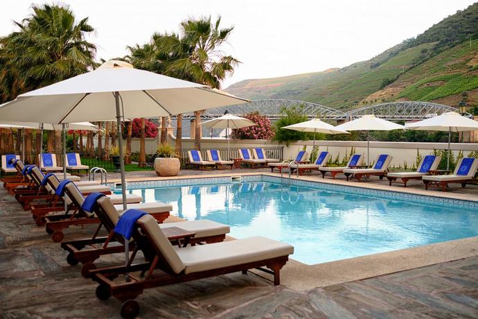Imagen de la piscina del Hotel The Vintage House - Douro. Foto 16