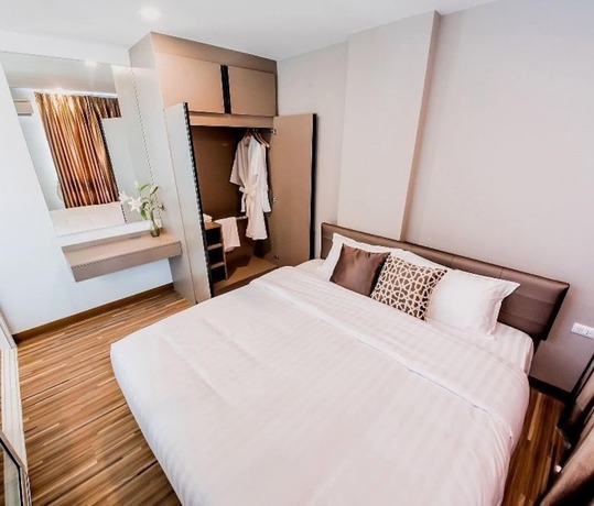 Imagen de la piscina del Hotel The Violin Sriracha. Foto 17