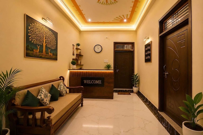 Imagen de los interiores del Hotel The Viraj Palace. Foto 16